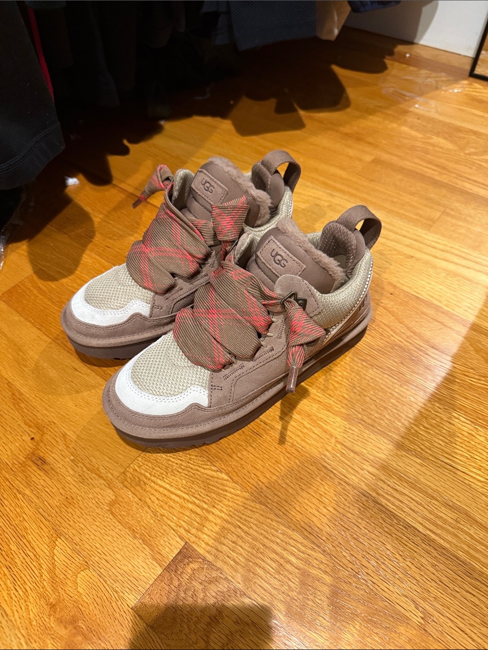 UGG lowmel boots